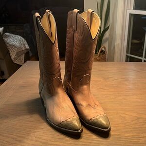 Acme brand leather cowboy boots women’s 10.5 men’s 9